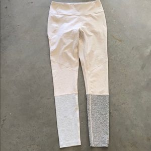 Outdoor Voices leggings - Small